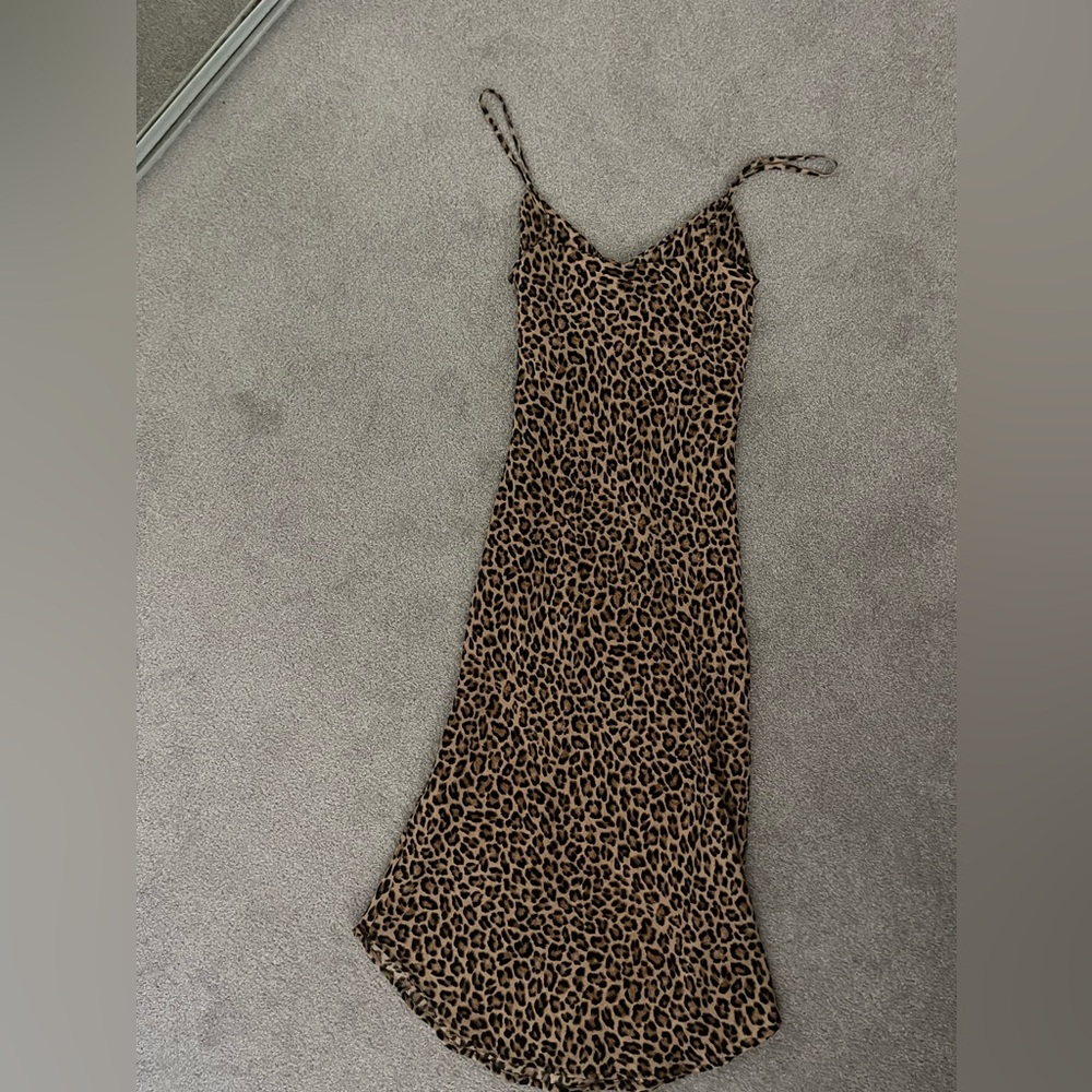 Leopard dress fits amazing